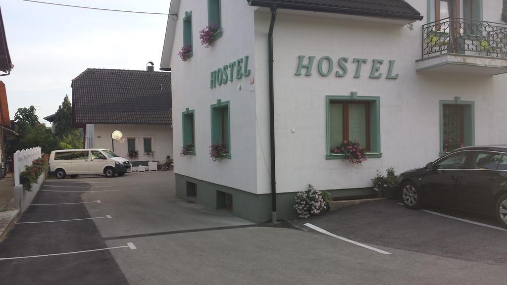 Hostel Mama'S House Cerklje na Gorenjskem Exterior foto